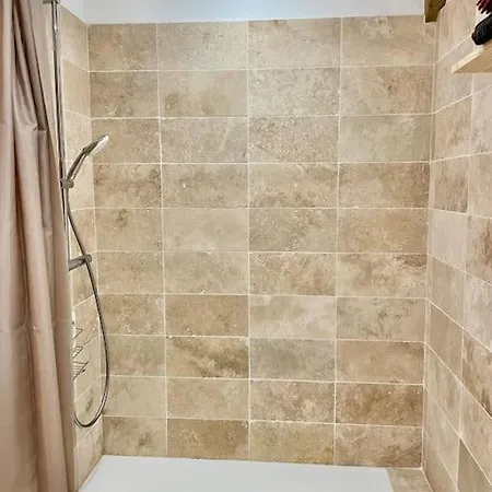 Au Temps Suspendu-les Rogeries Casa de Férias Moze-sur-Louet